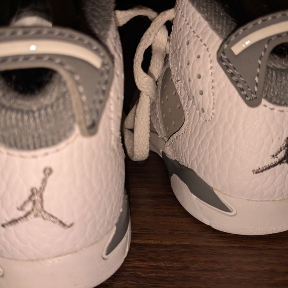 Jordan retro infant shoes size 2c grey n white retro - Picture 5 of 9